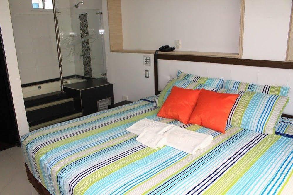 Hotel Royal Fenix Yopal Extérieur photo